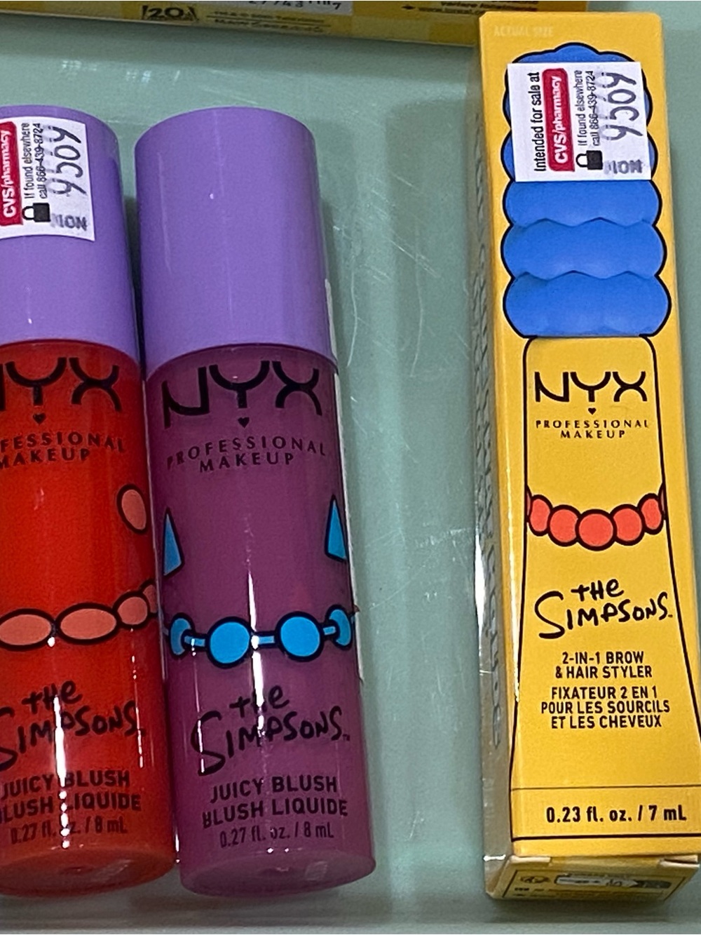 NYX The Simpsons Collection Makeup Set - Picture 6 of 7